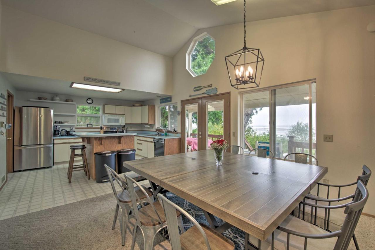 Warm Beach Hideaway With Private Beach! Stanwood Exterior foto